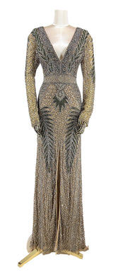 Guldglans Gallakjole fra DressDesires i frontvisning, fremviser den overdådige elegance og glitrende detaljer, ideel til luksuriøse gallaarrangementer.