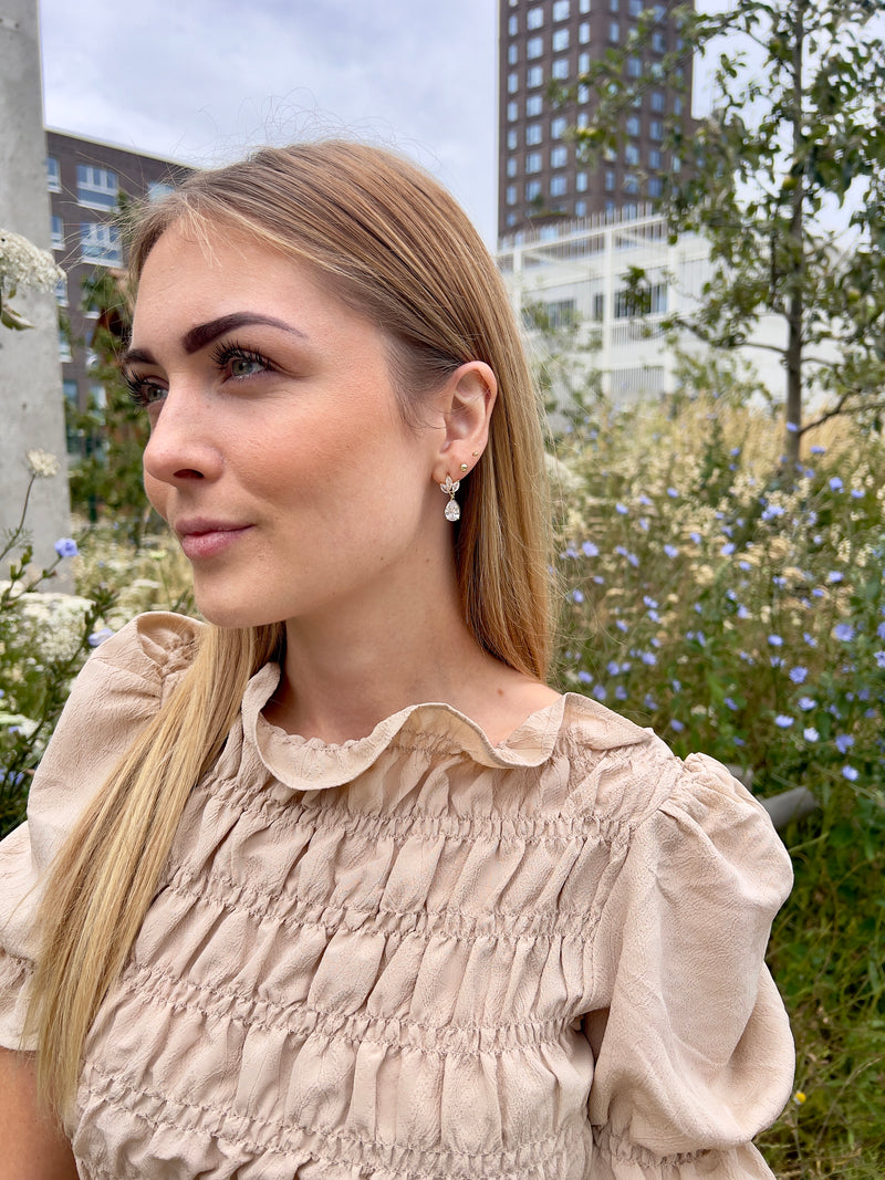 Guld dråbe øreringe